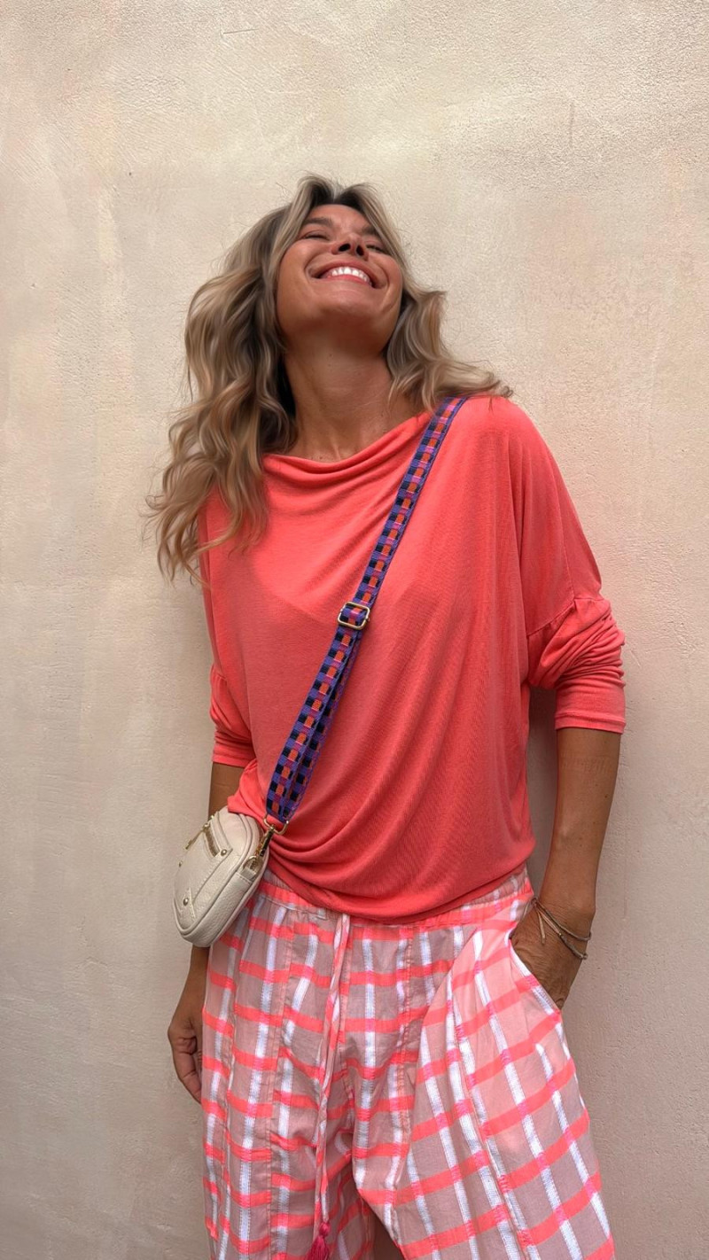 LARA, Camiseta Salmón