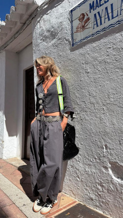 ISHAR, Gris pantalón