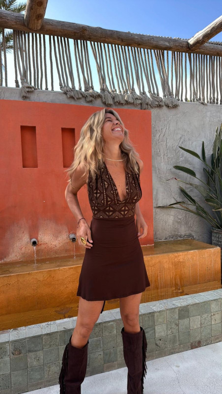 NARCIS vestido corto, marrón/dorado