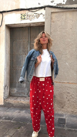 SHINE, Estrellas Rojo Pantalón