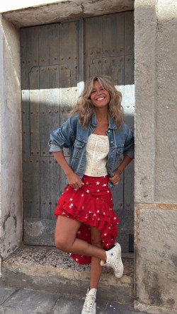 SERENATA estrellas, falda asimétrica