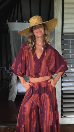 ZETA top, tie vino tinto