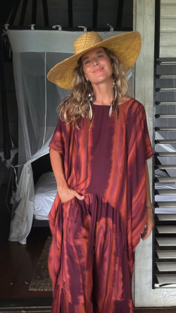 ZALI blusa irregular, tie burdeos /teja