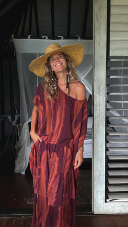 ZALI blusa irregular, tie burdeos /teja