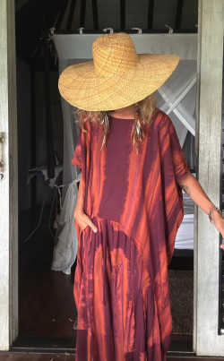 ZALI blusa irregular, tie burdeos /teja