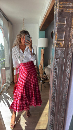 HERON, Cuadros rojo falda larga