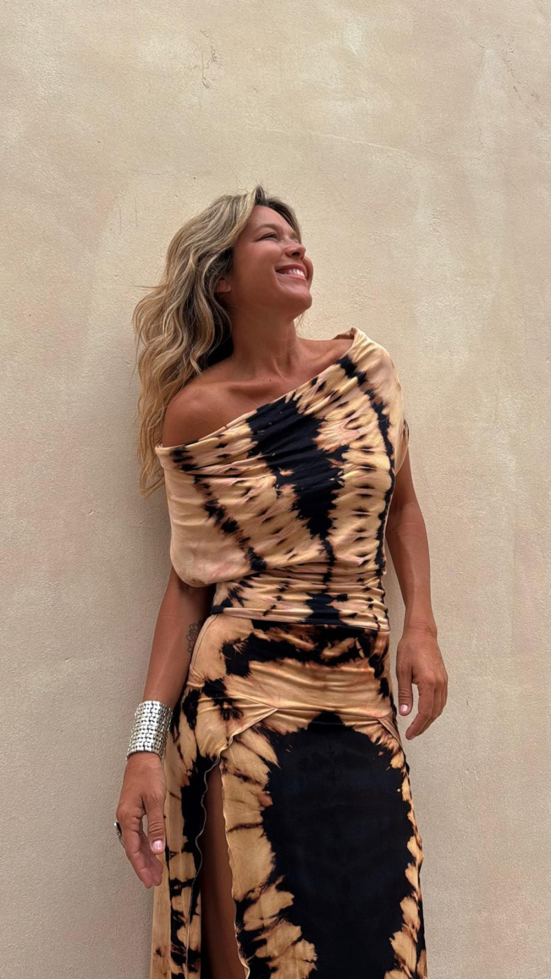 KREM top, tie negro/camel