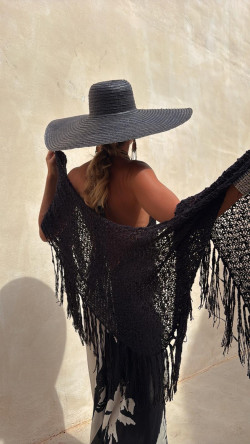 MARIAS, Negro Pañoleta