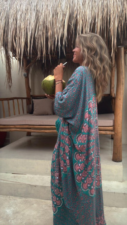 ESME, caftán abierto esmeralda