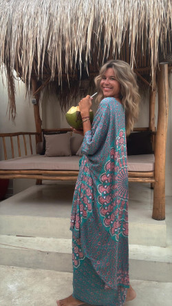 ESME, caftán abierto esmeralda