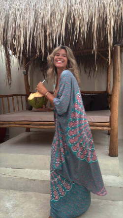 ESME, caftán abierto esmeralda