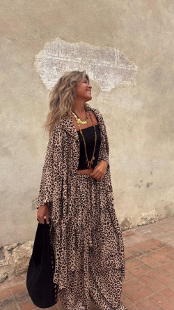 BENAI chaqueta con gorro, leopardo