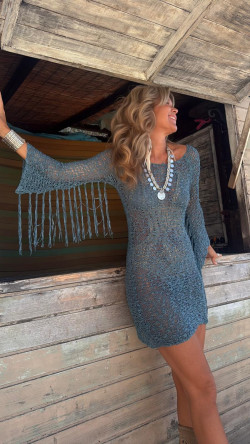 AMBAR vestido corto calado, verde pato
