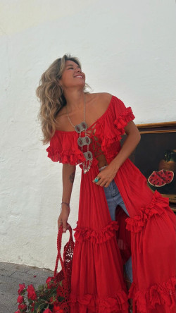 LUCILA , vestido largo rojo