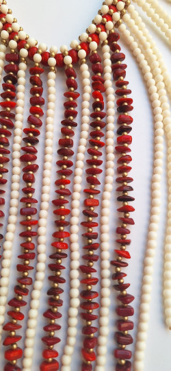 ASTAO, Collar Cuentas