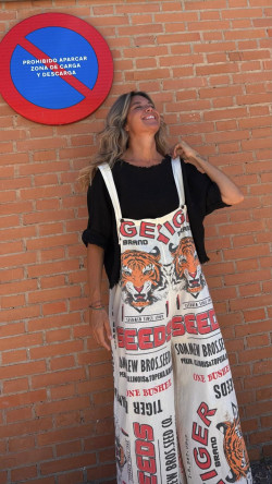 PAPYRS, Negro Camiseta