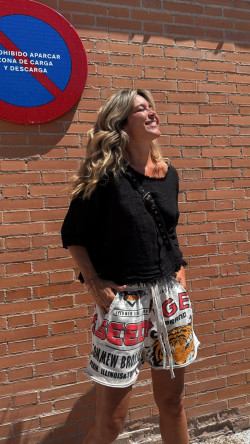 SAFARI, Beige Pantalón corto
