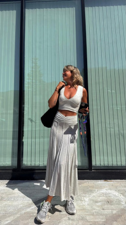 NOTE falda larga, gris