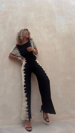 IXORA , pantalón acampanado tie piedra / negro