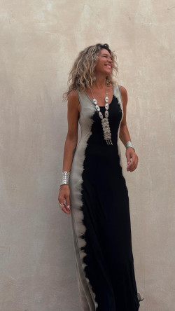 DONKI vestido largo ,tie piedra