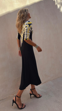 LOLO vestido midi, negro/amarillo tie
