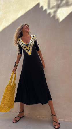 LOLO vestido midi, negro/amarillo tie