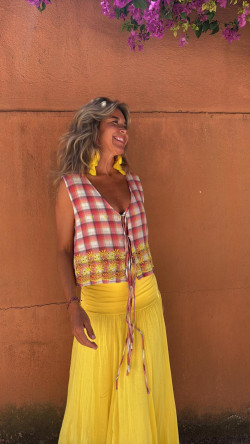 ANNURA amarilla, falda