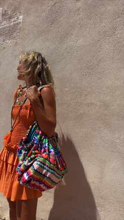 ANANYA, Bolso baggy estampado corazones