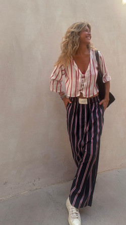 Anais, Negro Pantalón