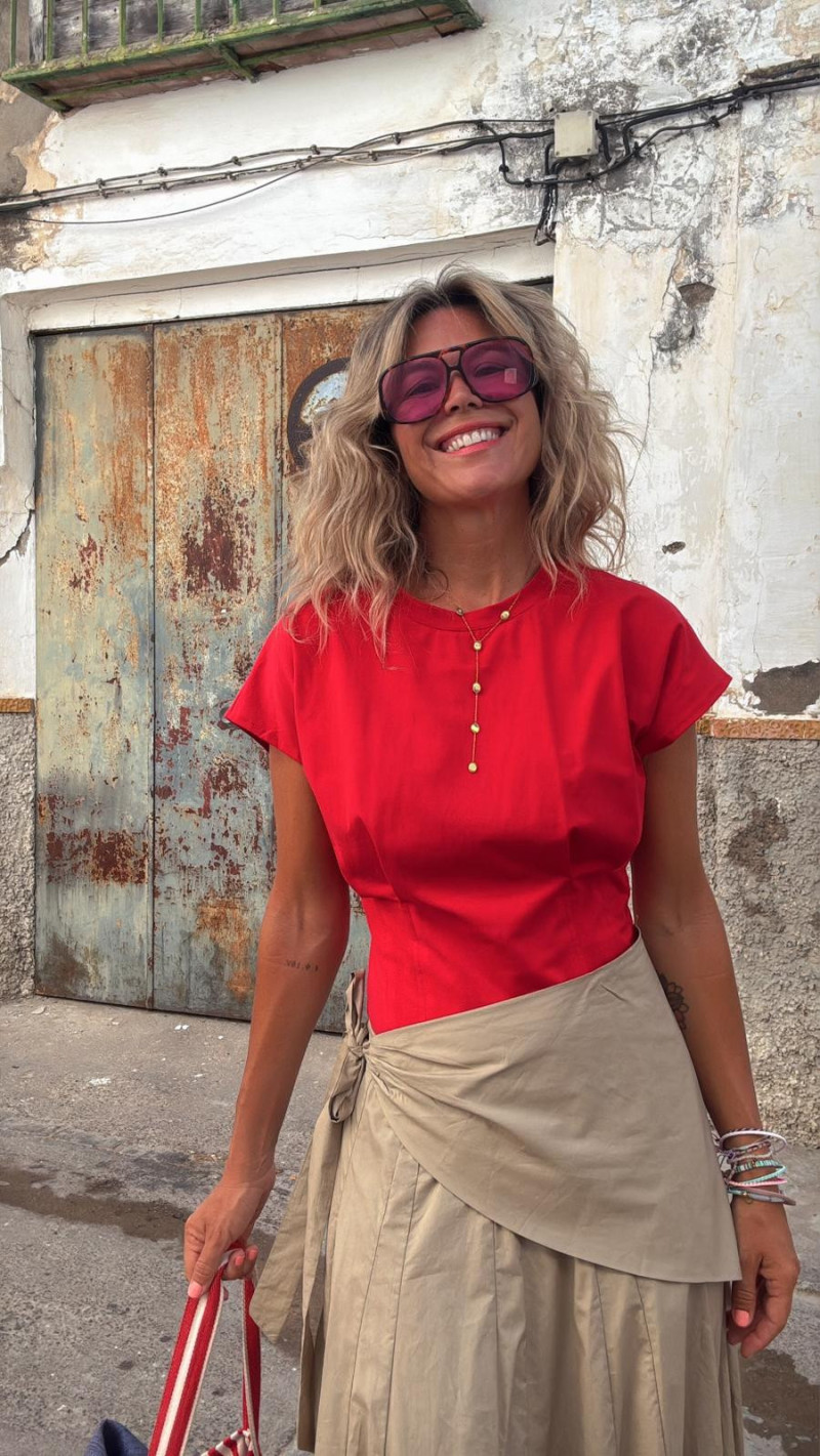 ELECTRA ,Roja Camiseta