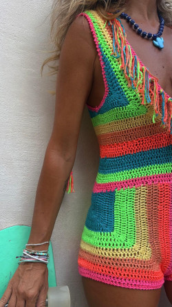 MARIO, Multicolor Crochet Mono