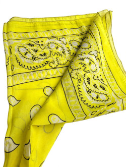 PAÑUELO AMARILLO