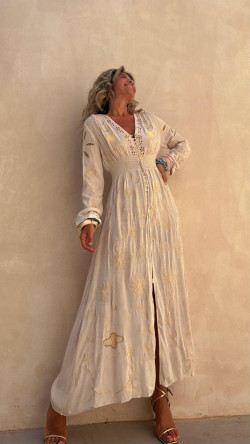 CONSUELO, vestido bordado crudo.