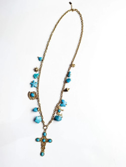 AGUILA, Dorado Collar