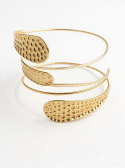 SABAT, Dorado Brazalete