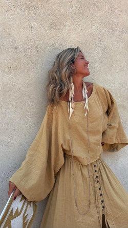 NINA  mostaza, blusa