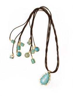 CAPRICIA collar