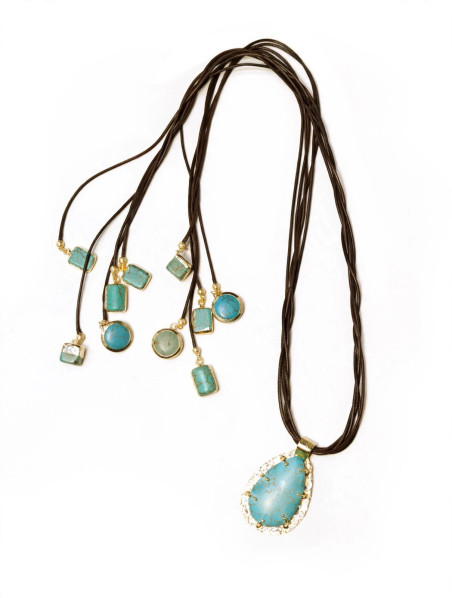 CAPRICIA collar