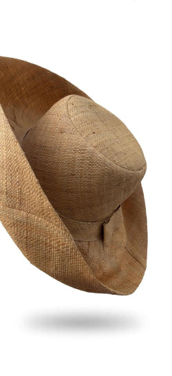 ABRIL, Beige Sombrero