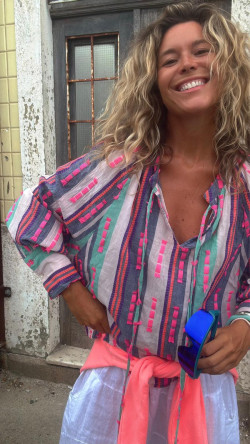 NESTA, Azul Camisa