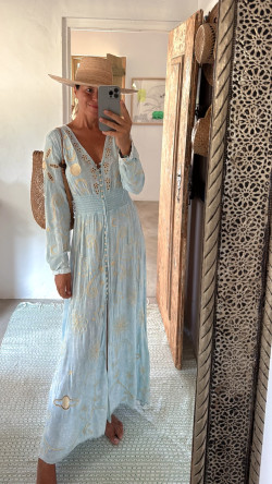 CONSUELO, Celeste Vestido Bordado