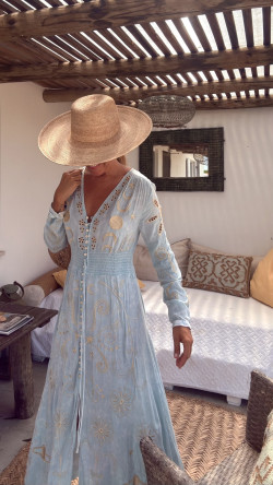 CONSUELO, Celeste Vestido Bordado