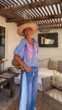 ORGIBA , Azul blusa bordada