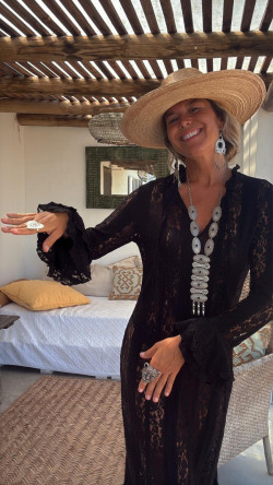 ROMANTIC , vestido encaje negro