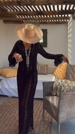 ROMANTIC , vestido encaje negro