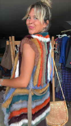 ADAI, chaleco pelo multicolor.