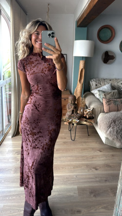 Avalon, vestido elástico con relieve terciopelo. PREVENTA