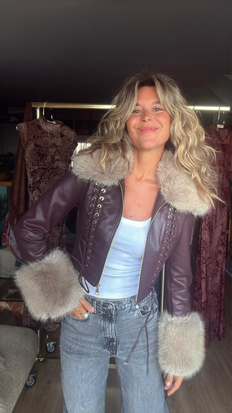 PREVENTA CRUS, Berenjena Chaqueta