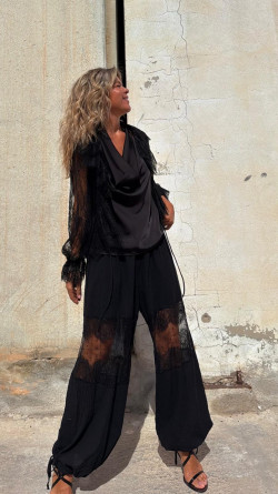 NILLIN, blusa negra encaje