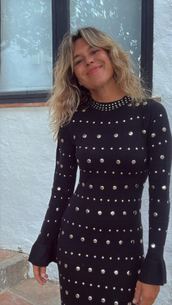 MURI negro, vestido tachas